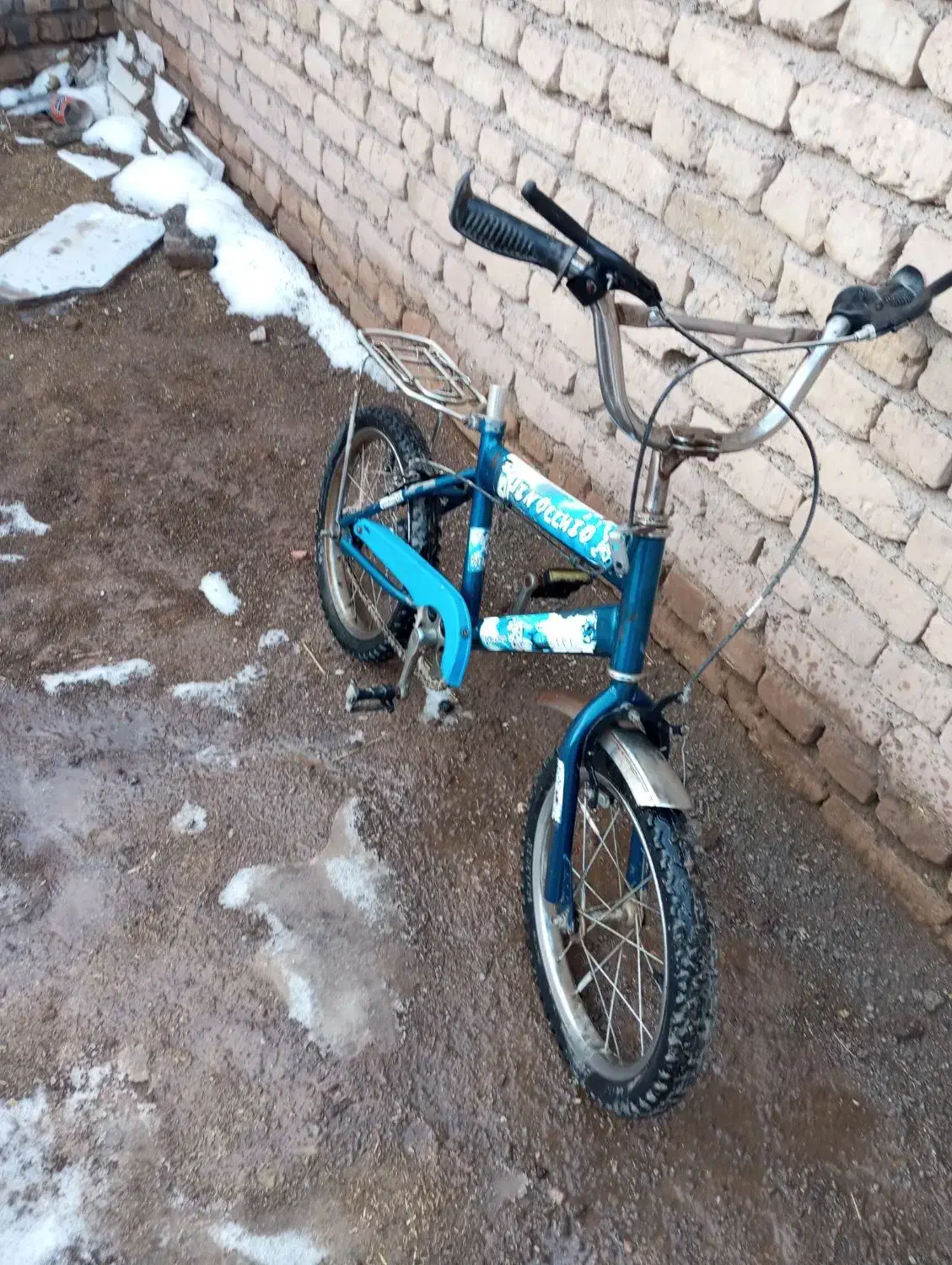 دوچرخه18|دوچرخه، اسکیت، اسکوتر|تربت‌حیدریه, منظر|دیوار