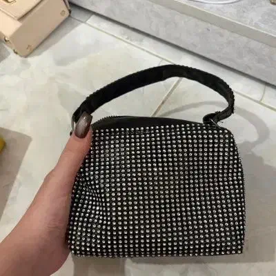 تعدادی کیف قیمت عمده|کیف، کفش، کمربند|شیراز, گویم|دیوار