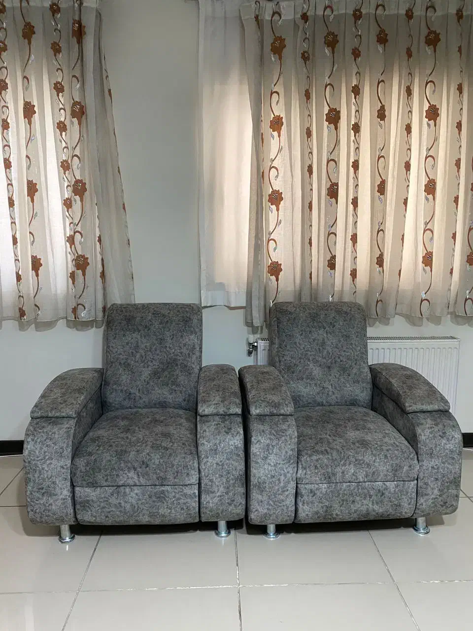مبل ۷ نفره درحد نو تازه تعمیر شده|مبلمان خانگی و میز عسلی|شیراز, فرهنگ شهر|دیوار