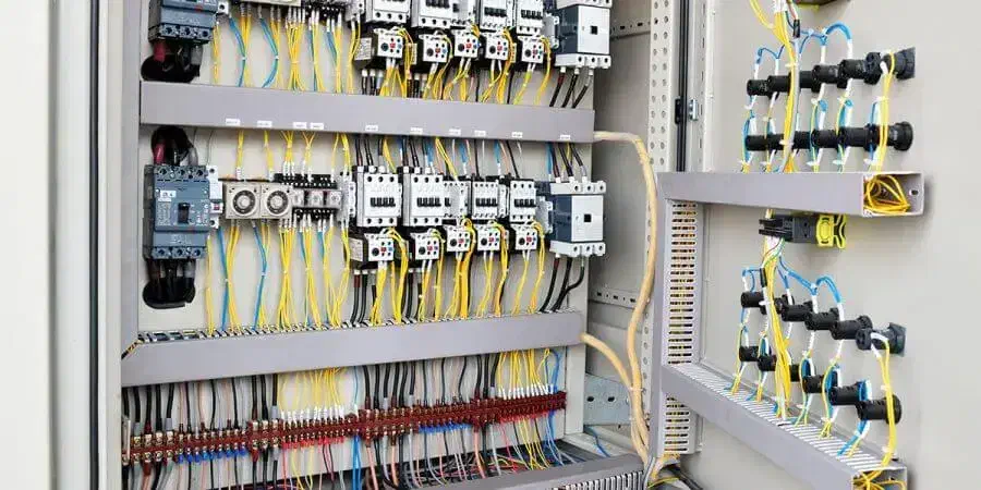 برقکار صنعتی ساختمان نصب‌ دوربین و دزدگیر اماکن|خدمات پیشه و مهارت|خاش, |دیوار