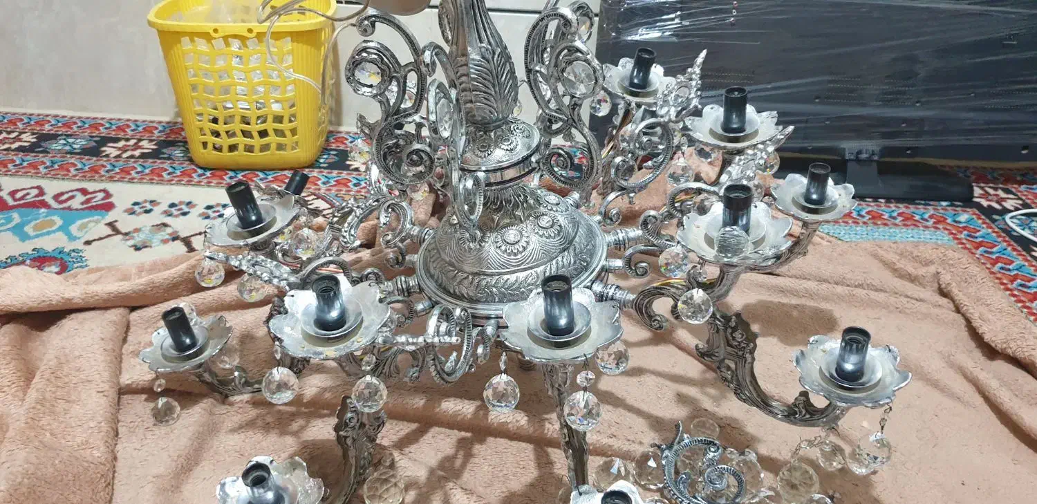 لوستر  جنس برنز|لوستر و چراغ آویز|اصفهان, خانه اصفهان|دیوار