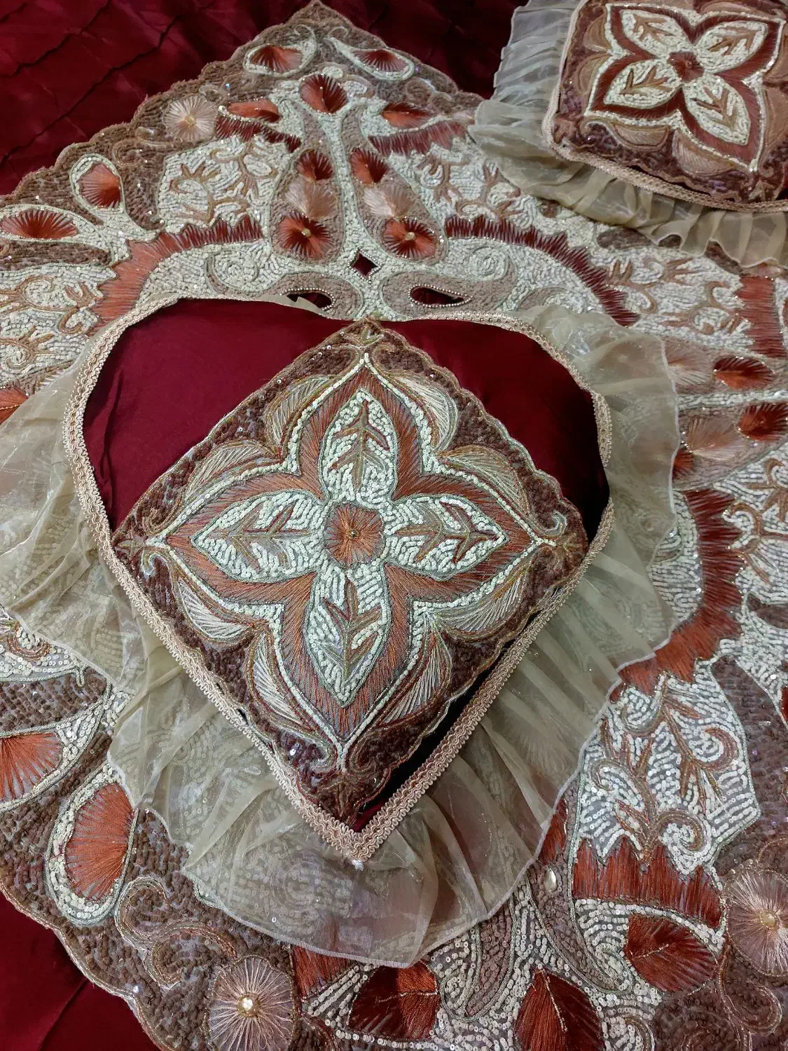 روتختی نو ساتنِ تُرک بسیار زیبا|سرویس روتختی|اصفهان, شیخ اشراق|دیوار