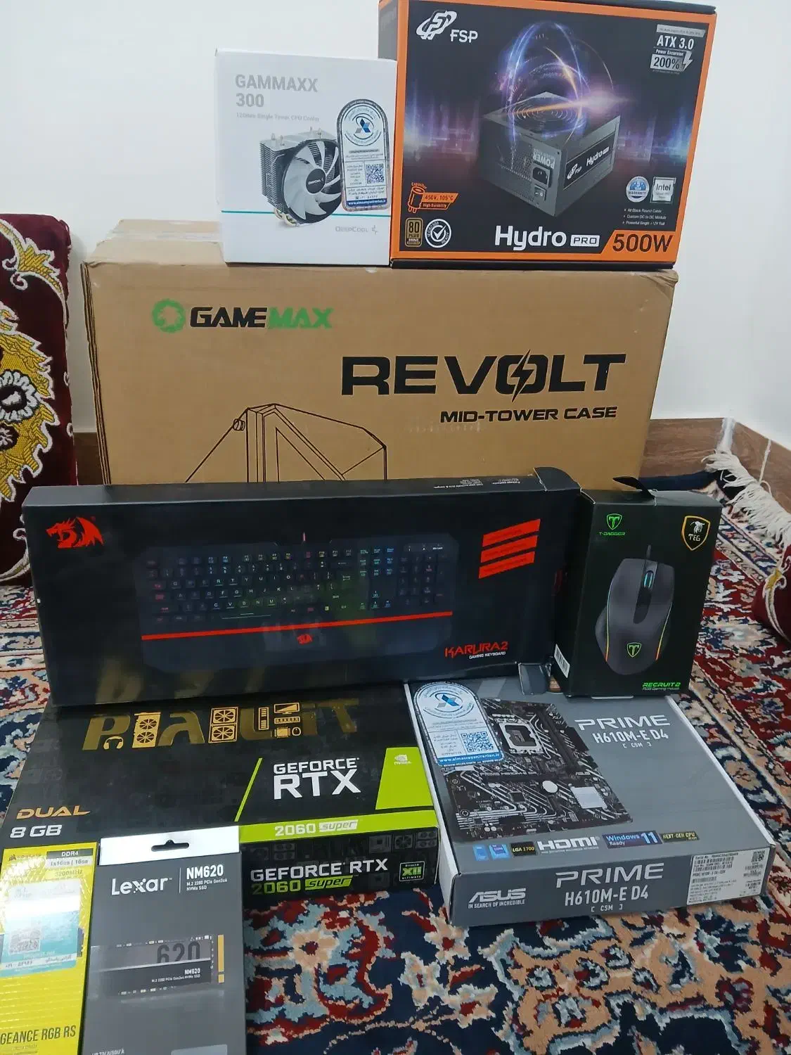 کیس گیمینگ بهمراه مانیتور|رایانه رومیزی|گنبد کاووس, |دیوار