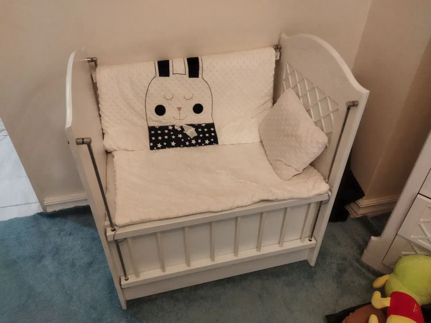 فروش تخت گهواره‌ای نوزاد|تخت و سرویس خواب|رباط‌کریم, رباط‌کریم|دیوار