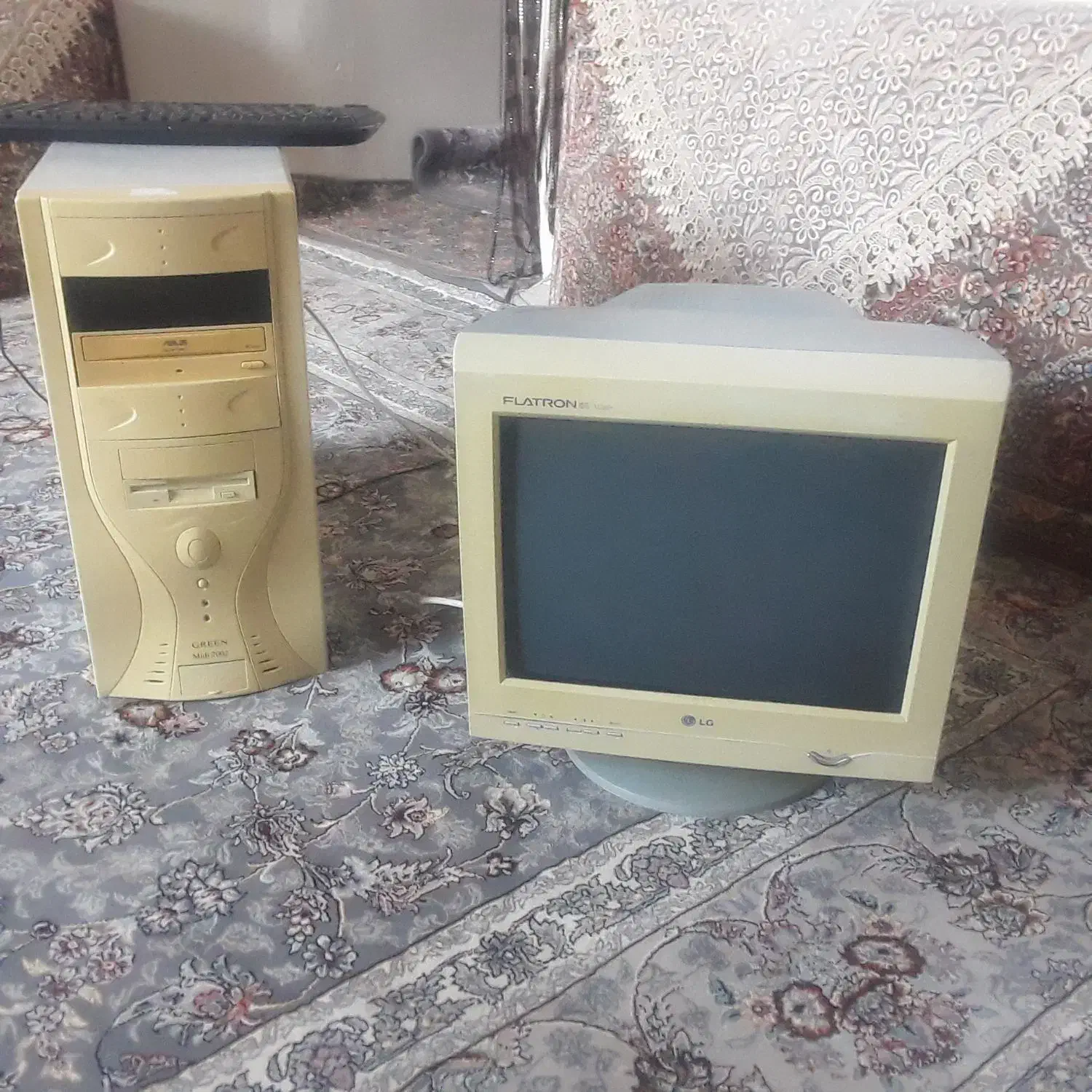 کامپیو|رایانه رومیزی|هرسین, |دیوار