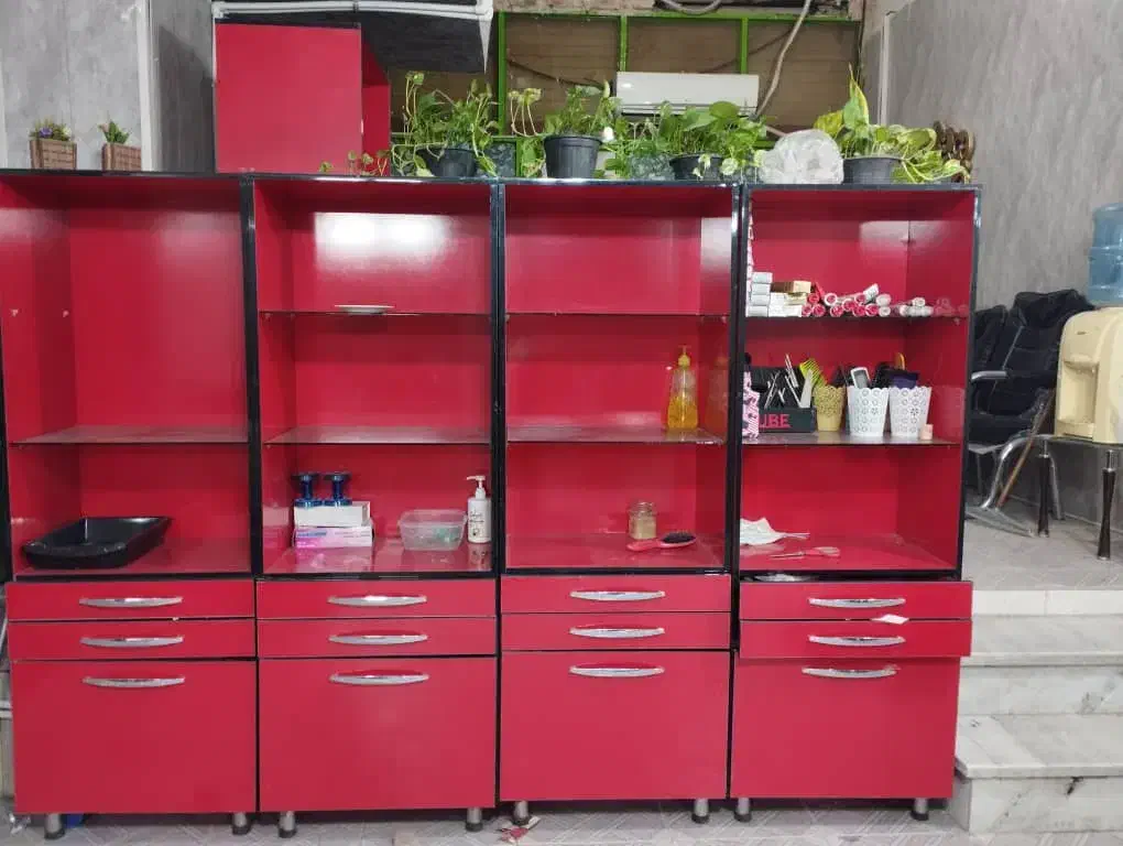 فروش کلیه لوازم آرایشگری ا....|آرایشگاه و سالنهای زیبایی|ایرانشهر, |دیوار