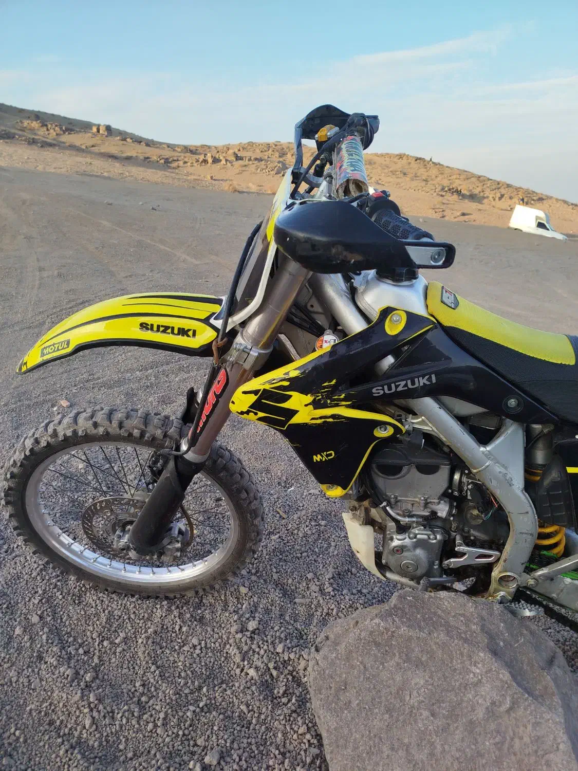 rmz250|موتورسیکلت|کرج, ساسانی (قلمستان)|دیوار