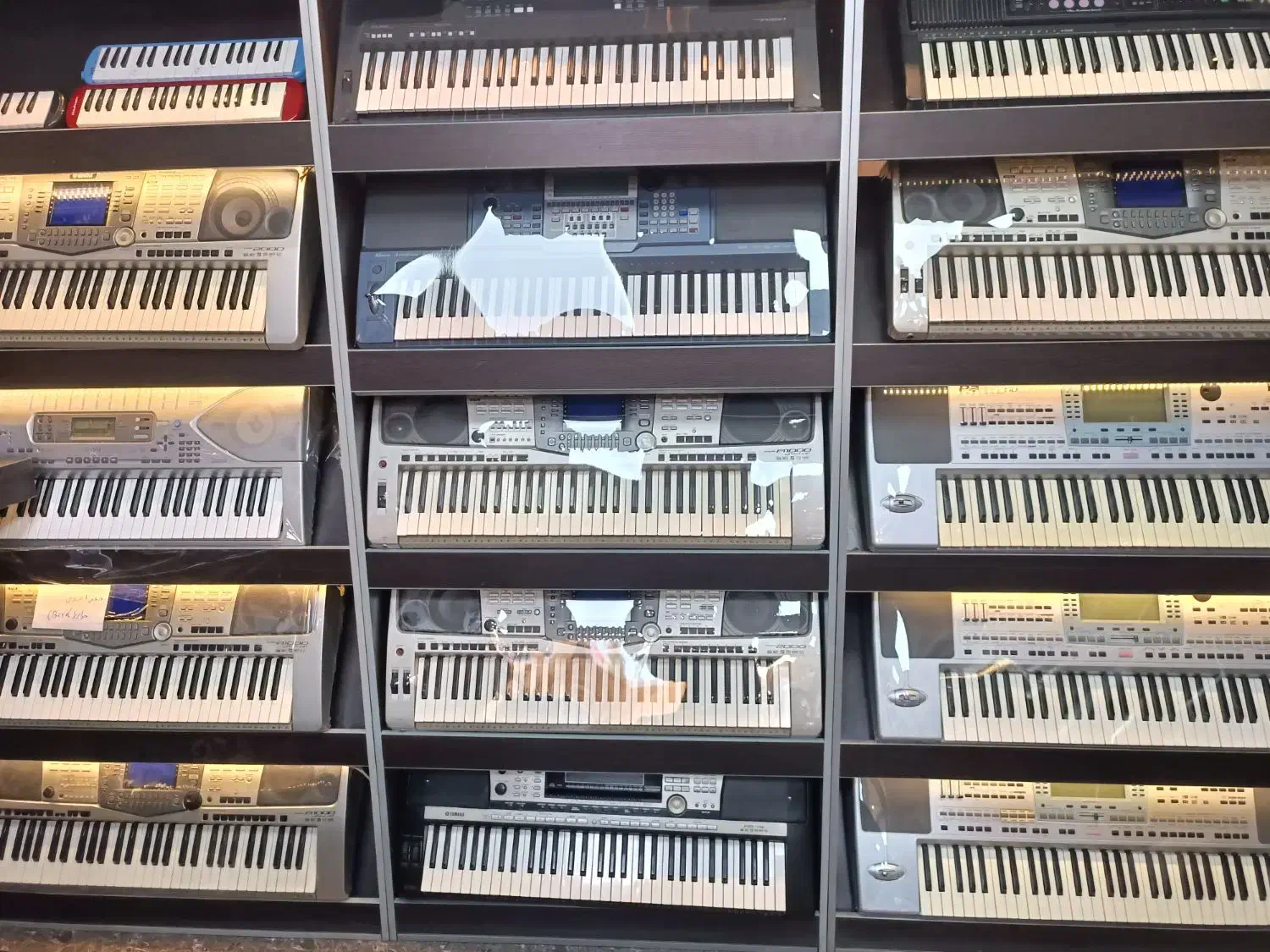 فروش انواع کیبورد|پیانو، کیبورد، آکاردئون|یزد, |دیوار