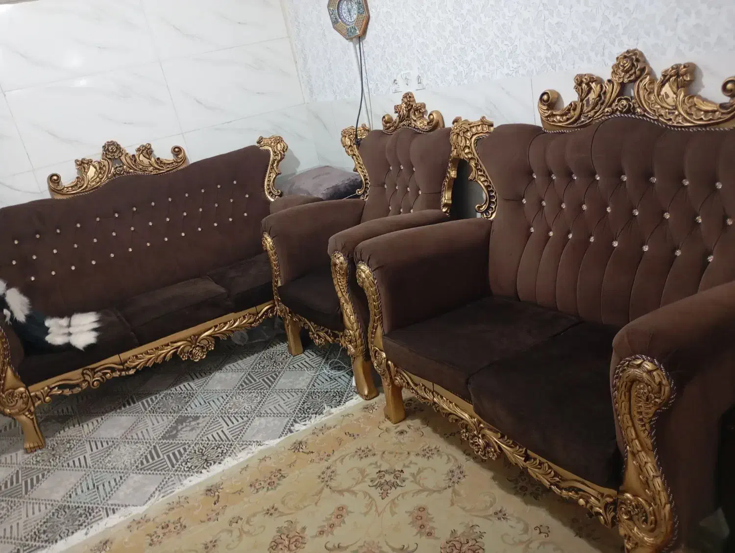 مبلمان هفت نفره همراه با میز|مبلمان خانگی و میز عسلی|اصفهان, شهرک مهدیه|دیوار