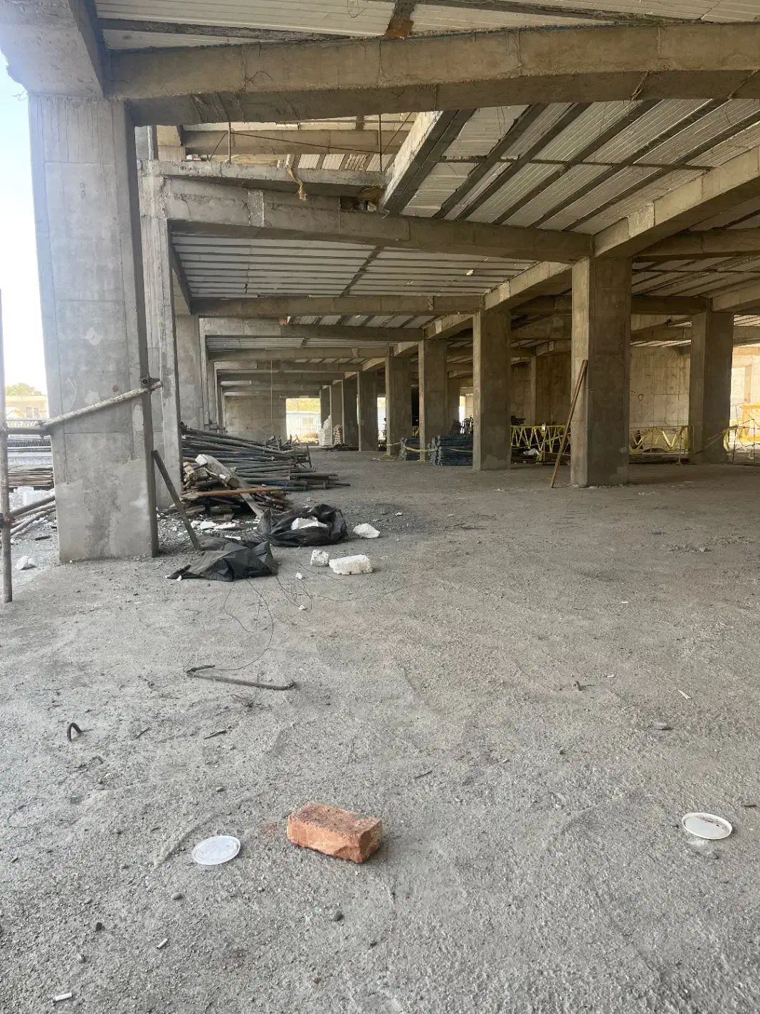 استخدام کارگر ساده|استخدام معماری، عمران و ساختمانی|تهران, دریا|دیوار