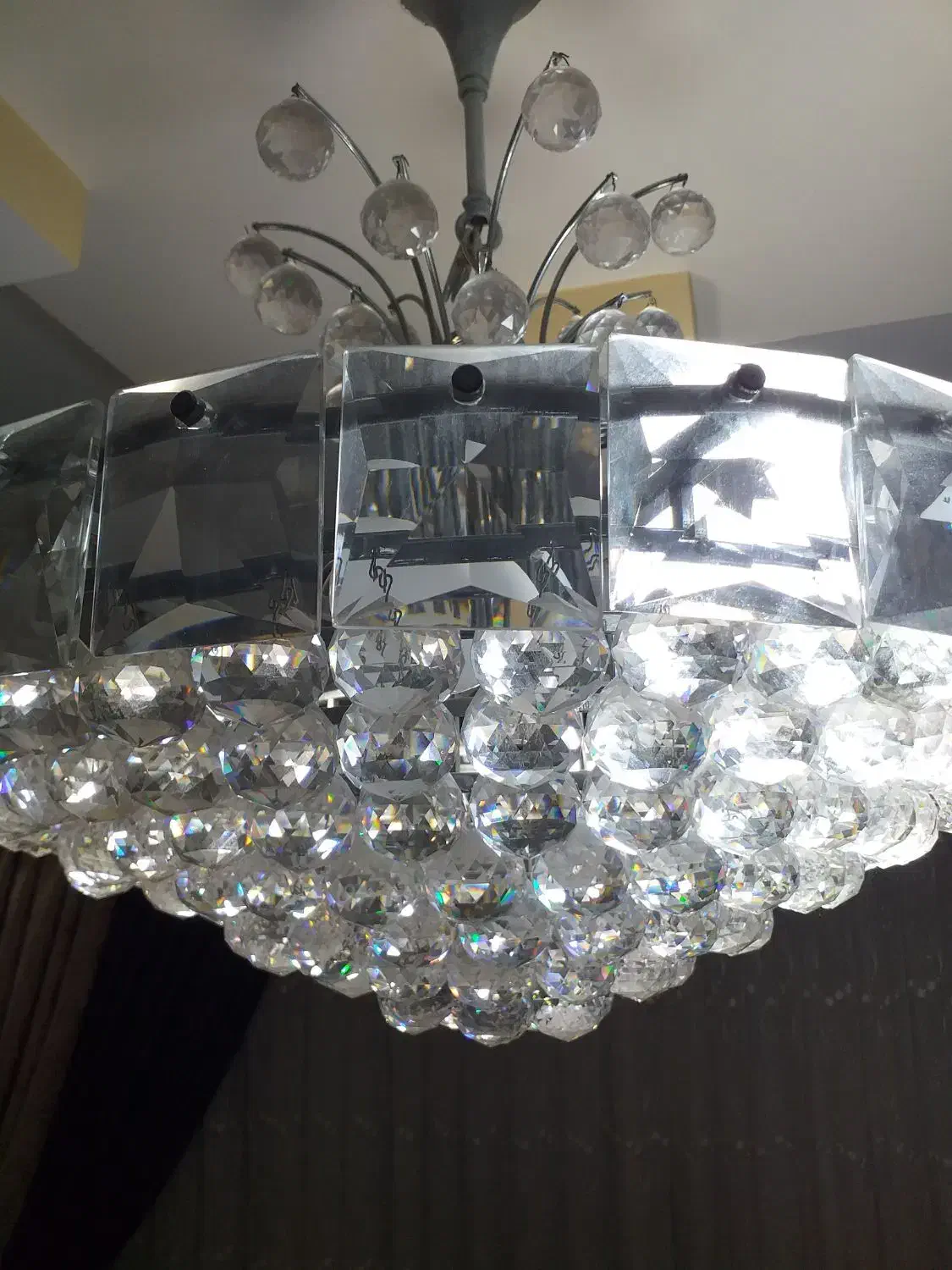 لوستر|لوستر و چراغ آویز|رشت, دیلمان|دیوار