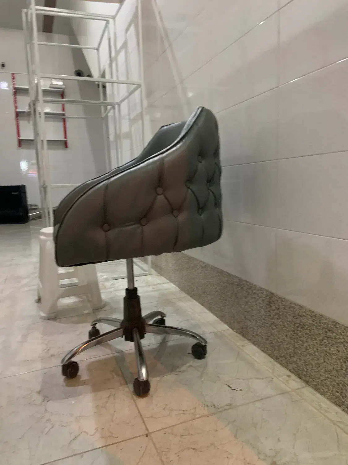 صندلی جک دار|مبلمان اداری|مرند, |دیوار