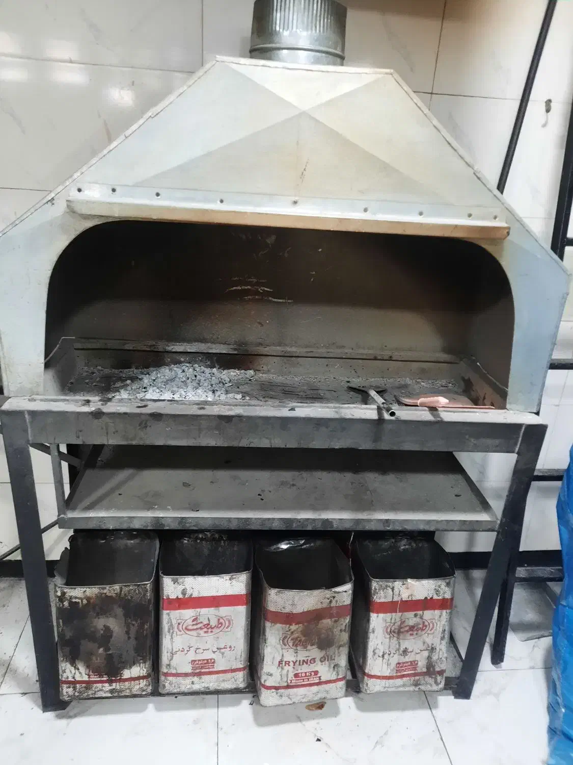 منقل ذغالی در حد نو|اجاق گاز و لوازم برقی پخت‌وپز|ری, شهادت|دیوار