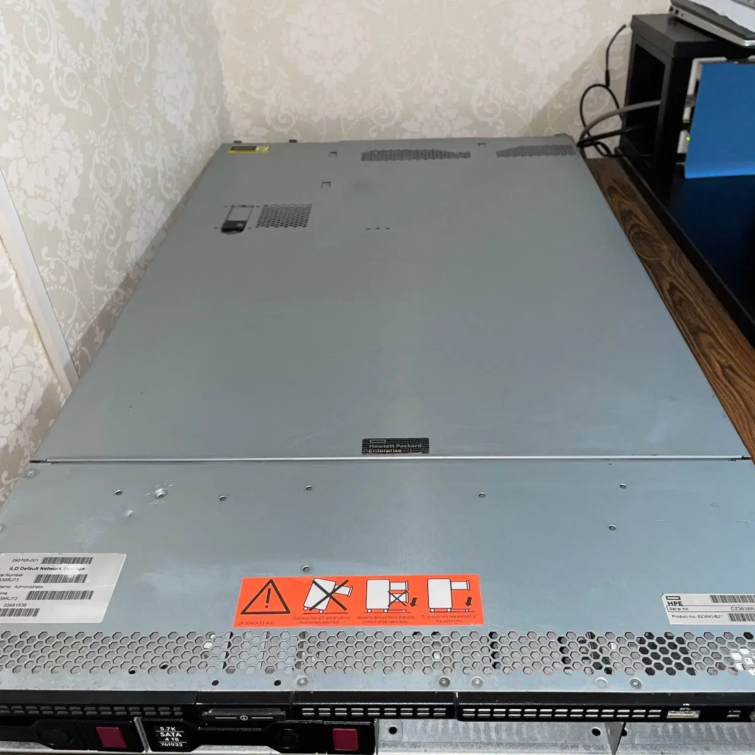سرور HPE DL360 G9 4LFF + 4SFF|مودم و تجهیزات شبکه|تبریز, |دیوار