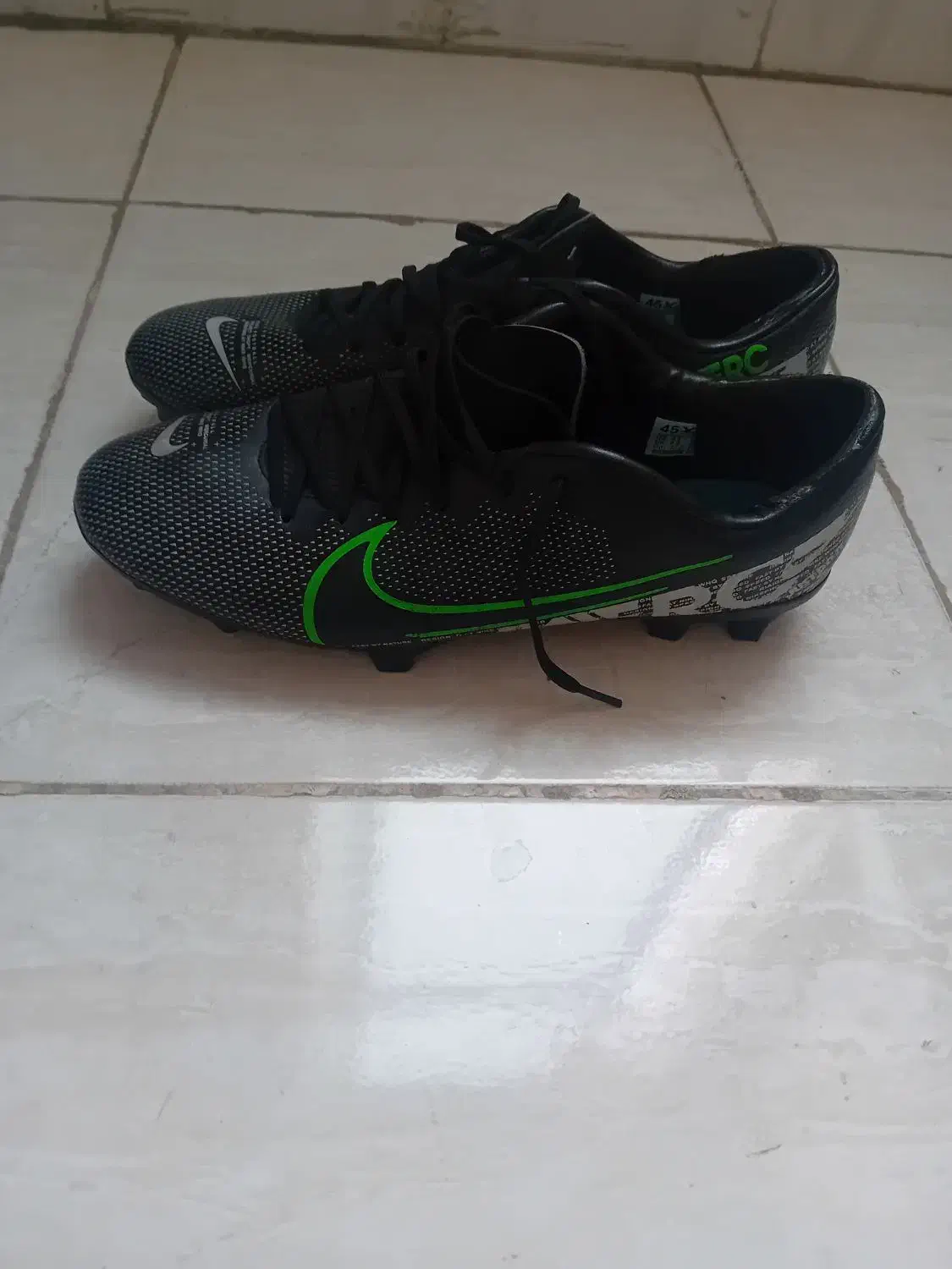 کفش چمن|کیف، کفش، کمربند|گرگان, |دیوار