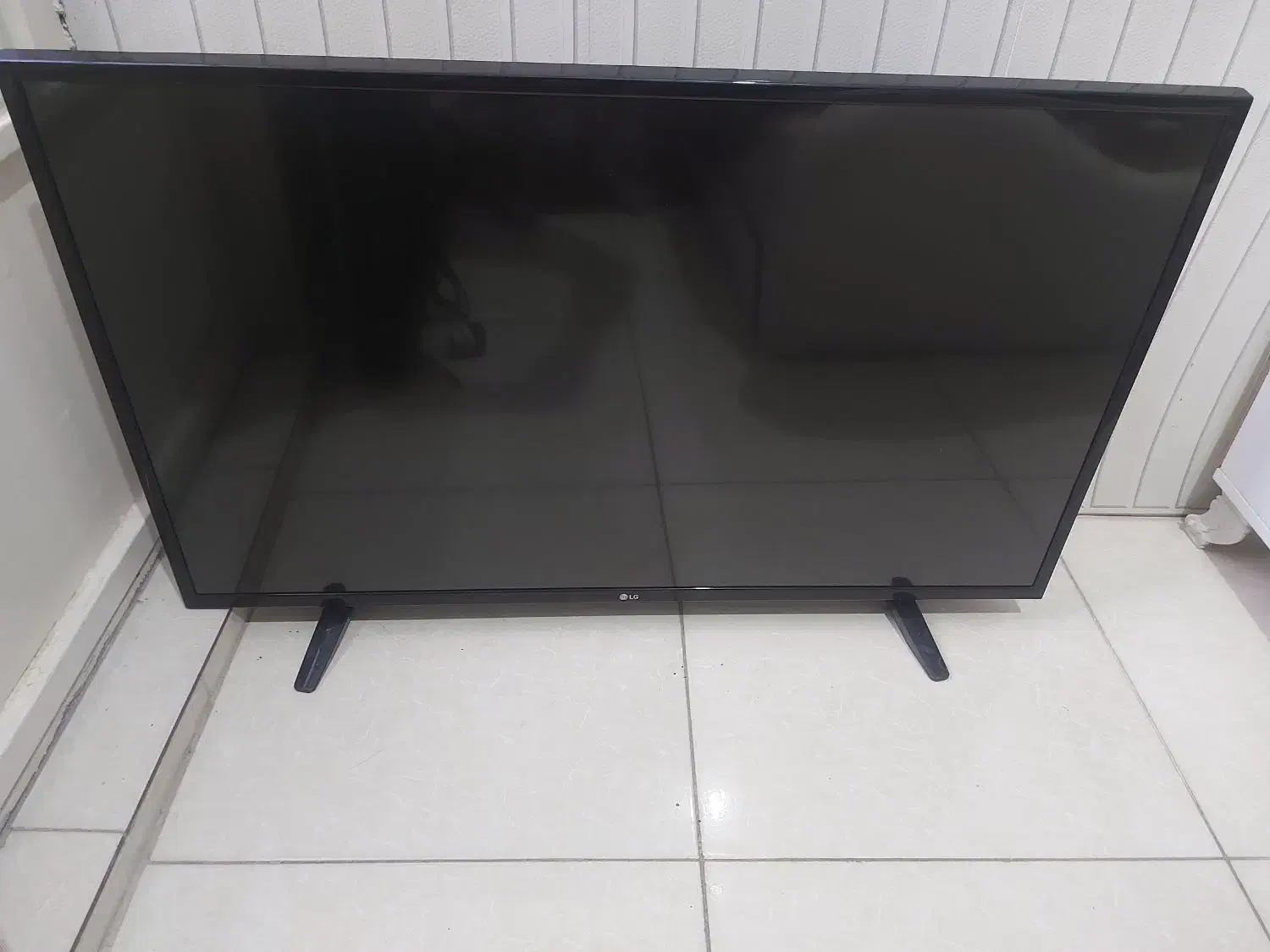 دوعدد تلویزیون ال ای دی ۴۳اینج و۴۰اینج|تلویزیون و پروژکتور|دزفول, |دیوار