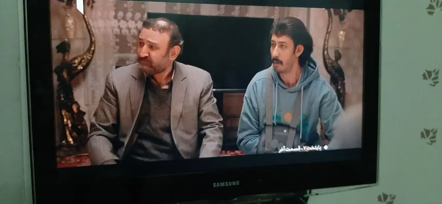 تلویزیون ۳۲ اینچ بفروش می رسد|تلویزیون و پروژکتور|بجنورد, |دیوار