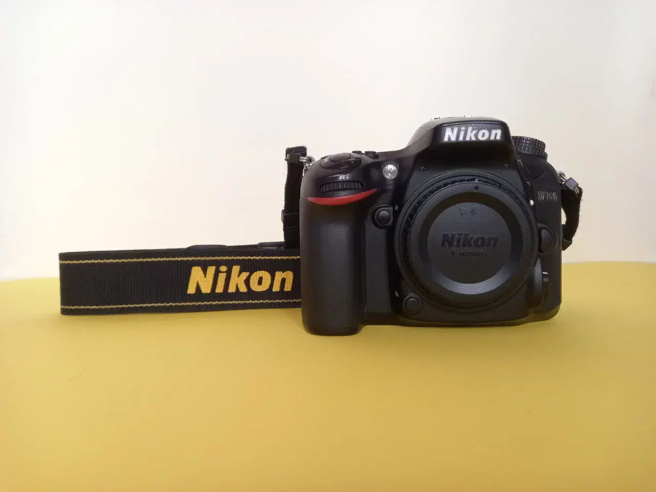 دوربین نیکون دی ۷۱۰۰ به همراه لنز ها|دوربین عکاسی و فیلمبرداری|تهران, فلسطین (میدان انقلاب)|دیوار