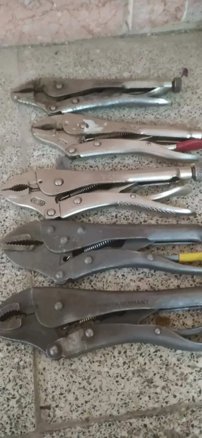 تعدادی میخکوب+ابزار آلات|ابزارآلات|مشهد, هفت تیر (حافظ)|دیوار