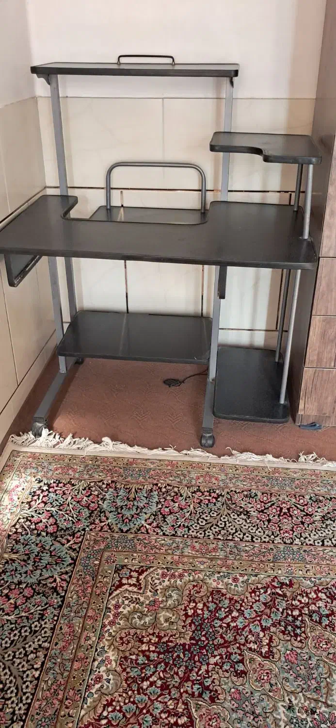 سلام تعدادی لوازم خانه به فروش میرسد|مبلمان خانگی و میز عسلی|سیرجان, |دیوار