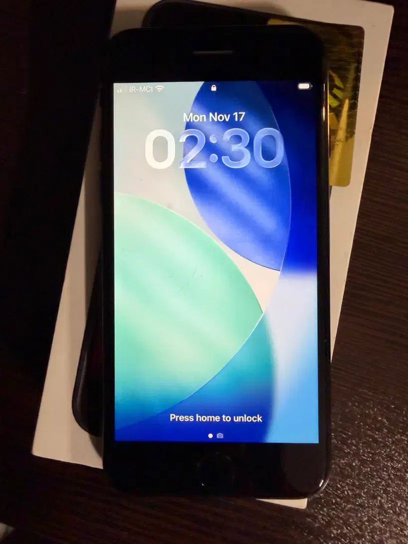 iphone se 3 2022 128g تمیز|موبایل|اصفهان, مرداویج|دیوار