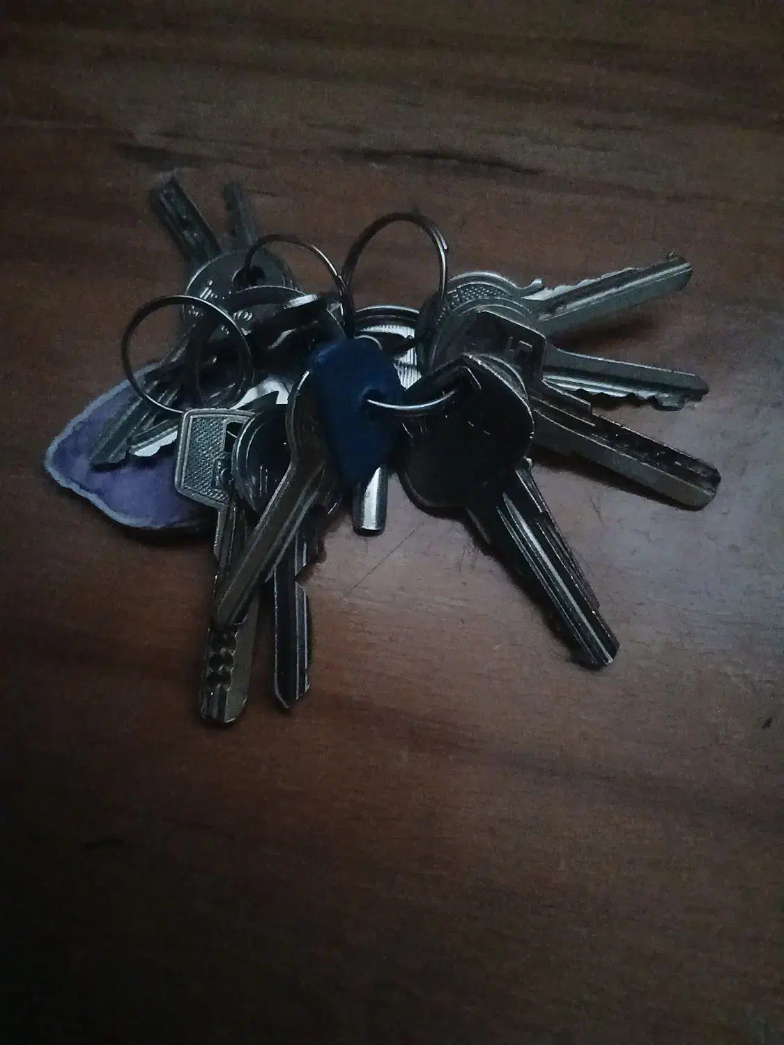 گم شده تعداد کمتر ولی همین شکل|اشیا|بروجرد, |دیوار