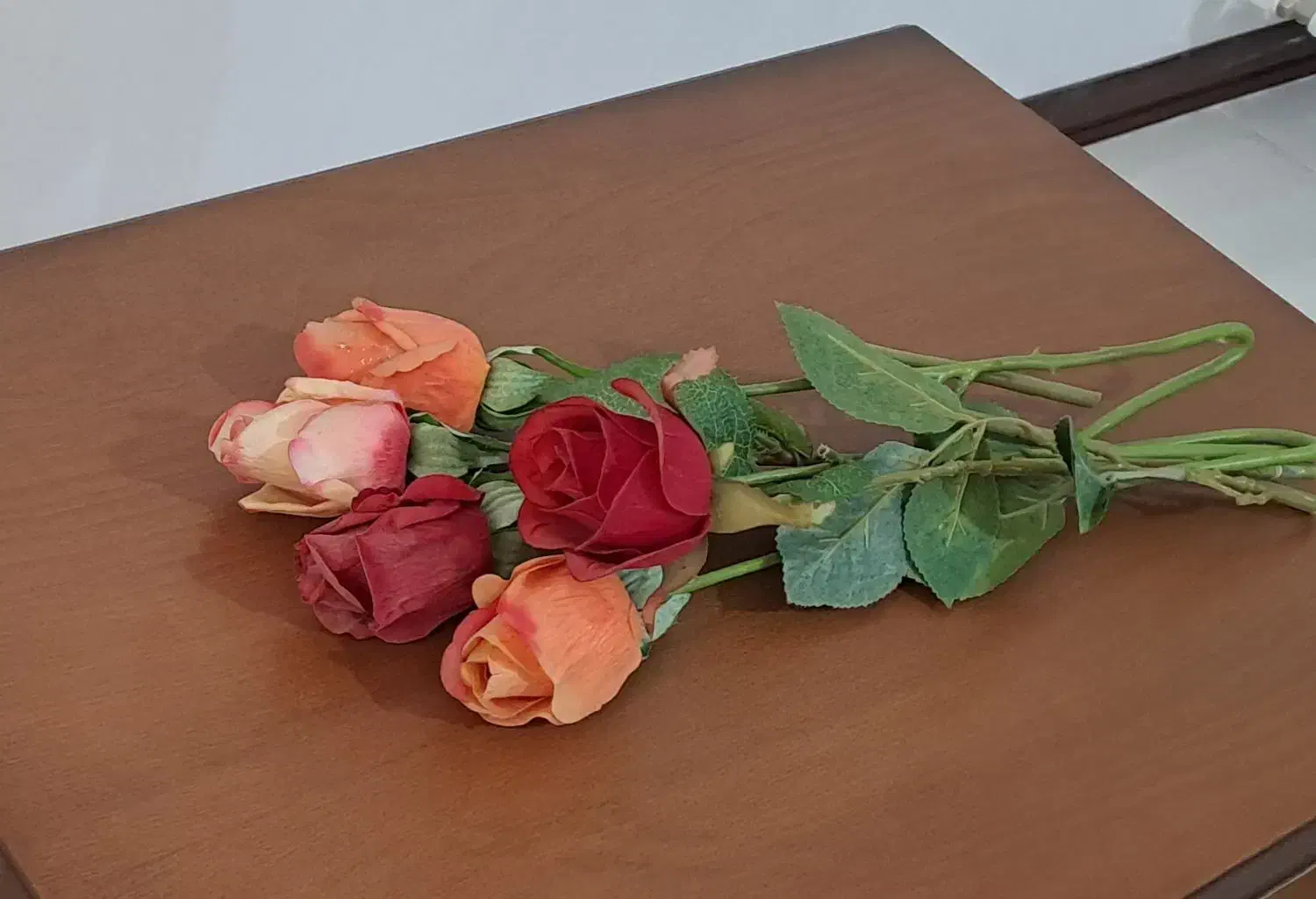 گلدان|گل مصنوعی|زنجان, |دیوار