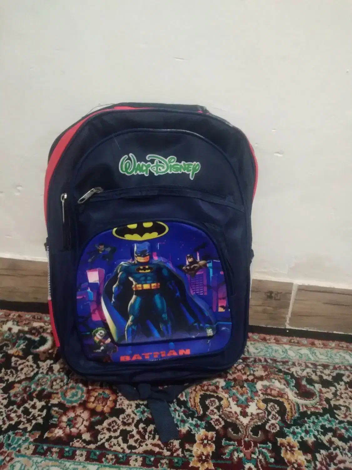 کیف مدرسه|کیف، کفش، کمربند|مشکین‌دشت, |دیوار