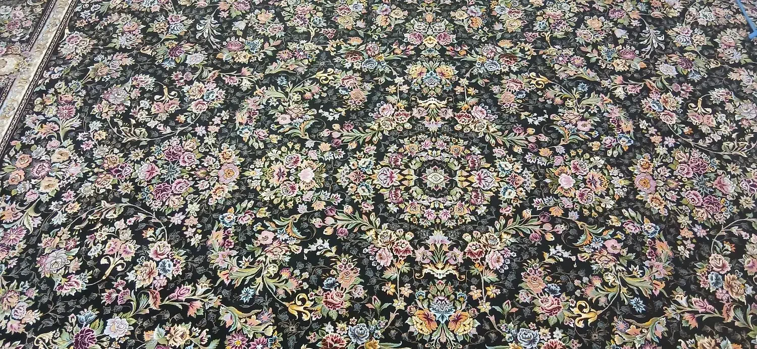 دو تخته ۱۲ متری فرش طرح گل آذین و ۶ عدد پشتی|فرش|کامیاران, |دیوار