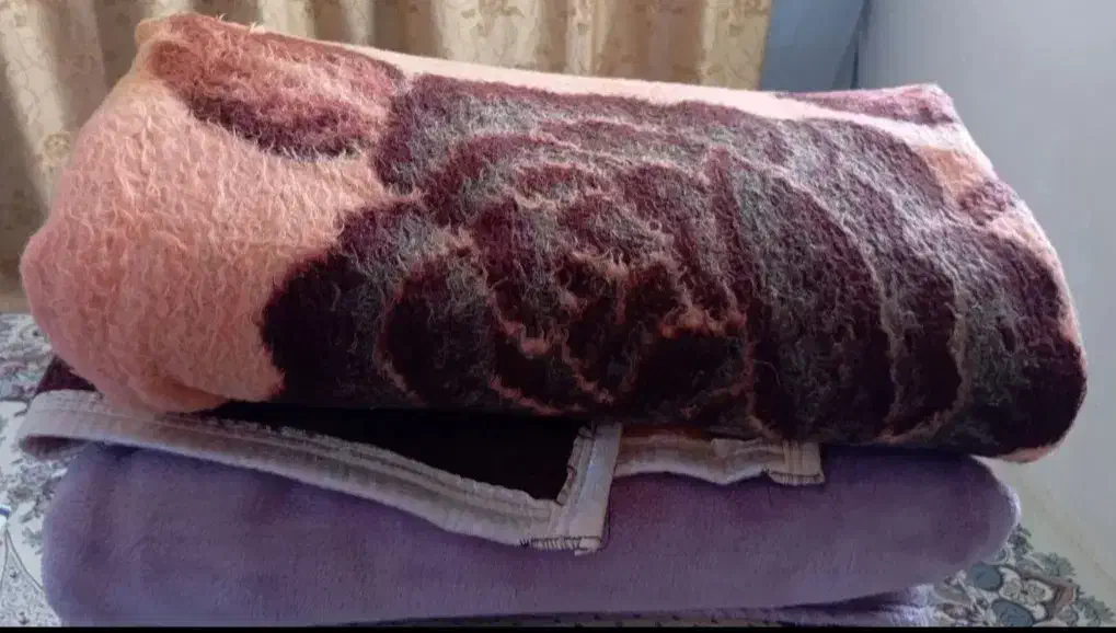 پتو قدیمی|رختخواب، بالش، پتو|جوانرود, |دیوار