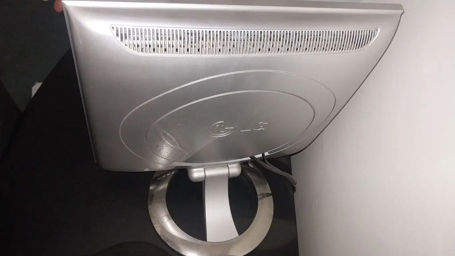 مانیتور ۱۷ اینچ LG|قطعات و لوازم جانبی رایانه|تهران, شهرک رضویه|دیوار