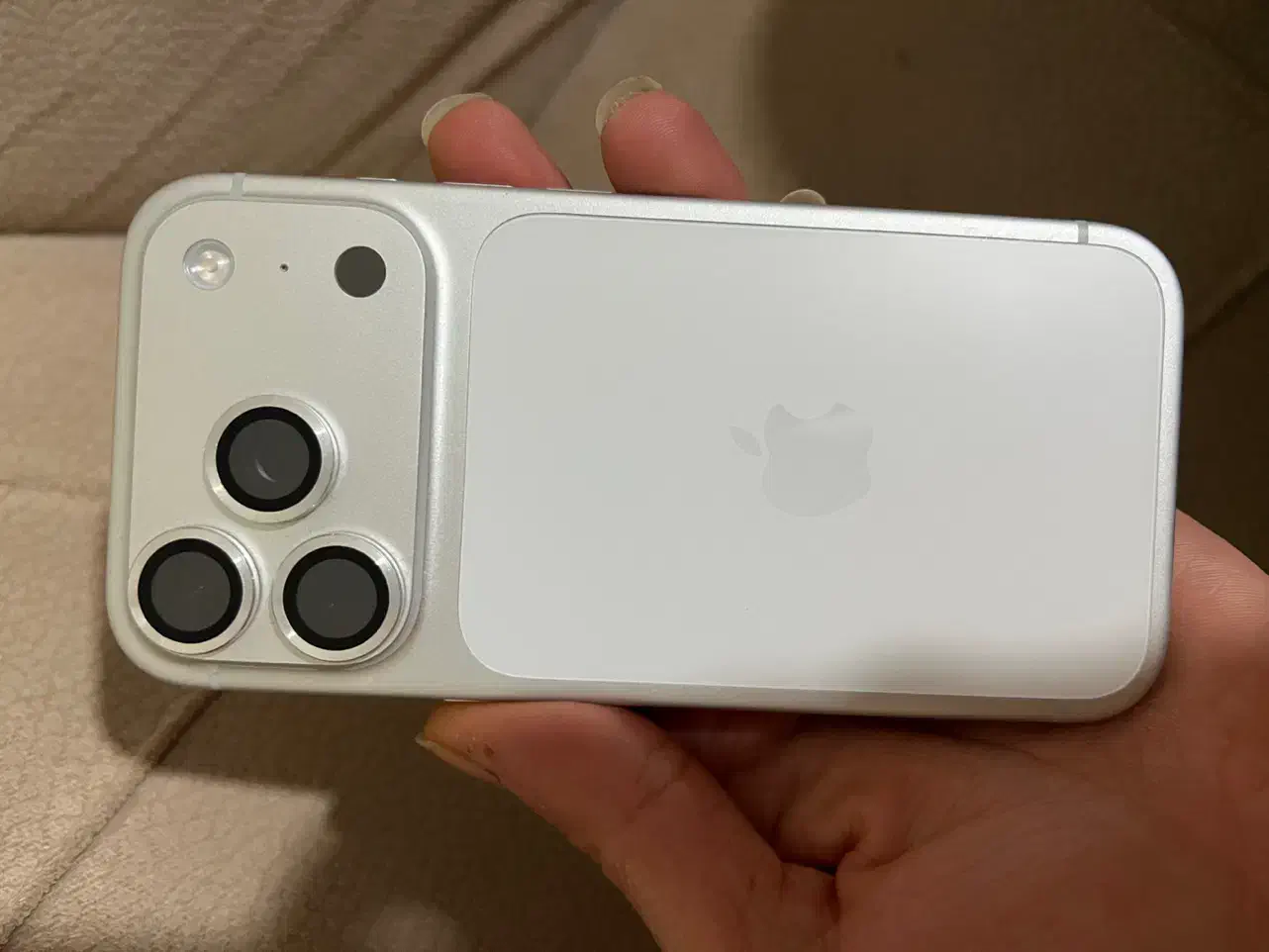 ایفون ۱۷ پرو سیلور سایکل ۴۴|موبایل|بجنورد, |دیوار