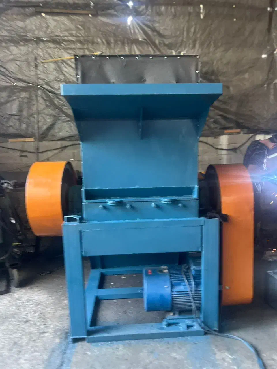 کارتن ریزریز کن|ماشین‌آلات صنعتی|خور (فارس), |دیوار