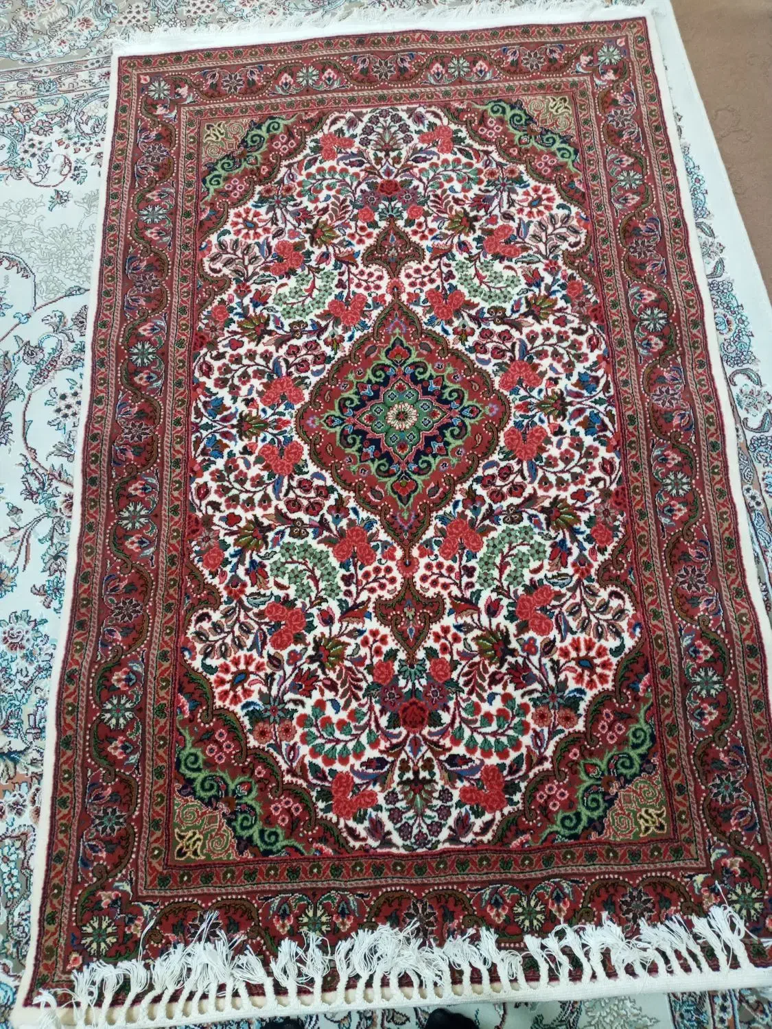 فرش دستبافت زرع ونیم|فرش|ملایر, |دیوار