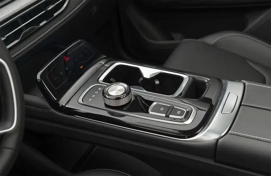 خودروی اس آر 6(sr6)|خودرو سواری و وانت|رشت, سعدی (تختی)|دیوار