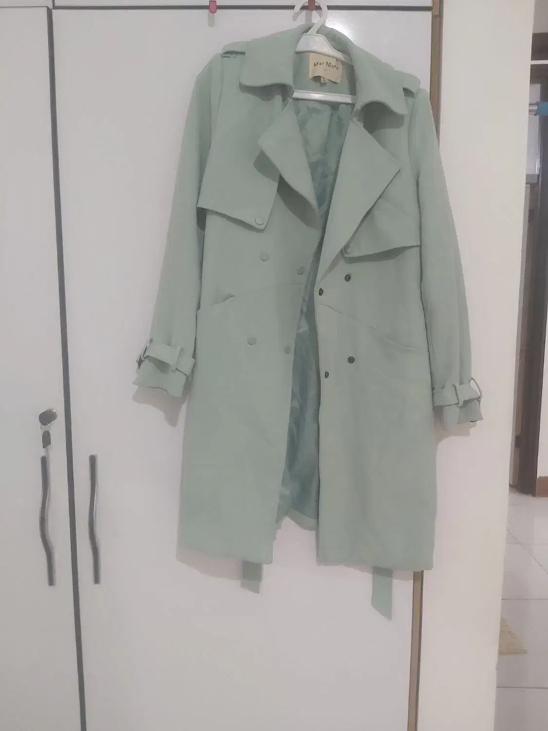 پالتو|لباس|شهرکرد, |دیوار