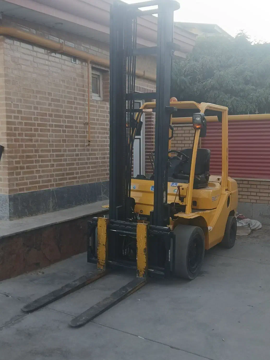 تعمیرات تخصصی لیفتراک|خدمات پیشه و مهارت|اشتهارد, |دیوار