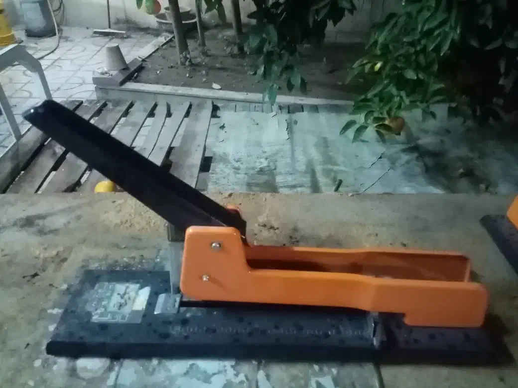 فروش منگنه کتاب مارک مکث زاپن|لوازم التحریر|شیراز, ریشمک|دیوار
