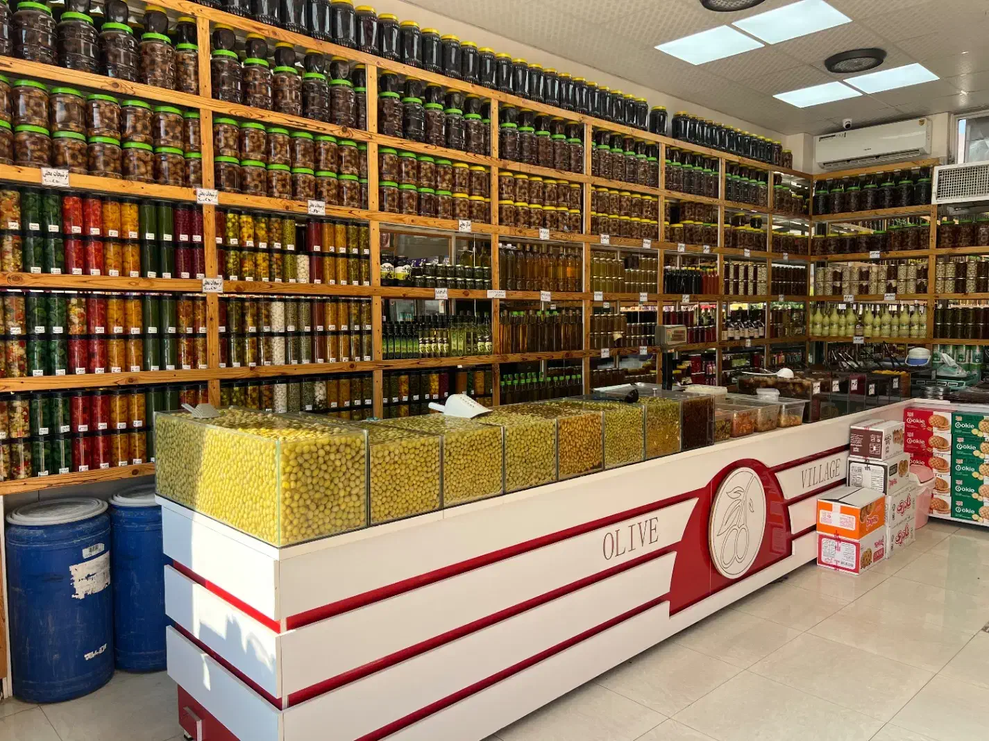 مغازه تجاری با پاخور عالی|فروش مغازه و غرفه|رودبار, |دیوار