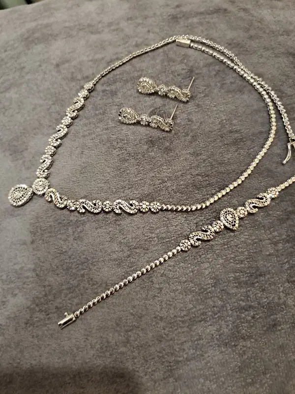 طلا به قیمت تابلو|جواهرات|گنبد کاووس, |دیوار