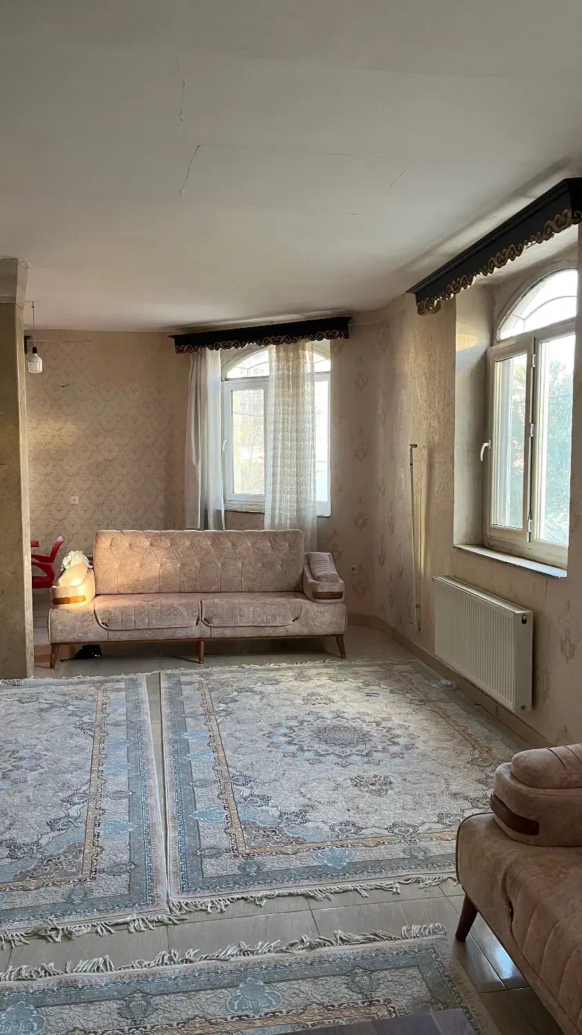 اجاره سالیانه واحد۱۱۰ متری ویلایی شهرک معلم سنندج|اجارهٔ خانه و ویلا|سنندج, |دیوار