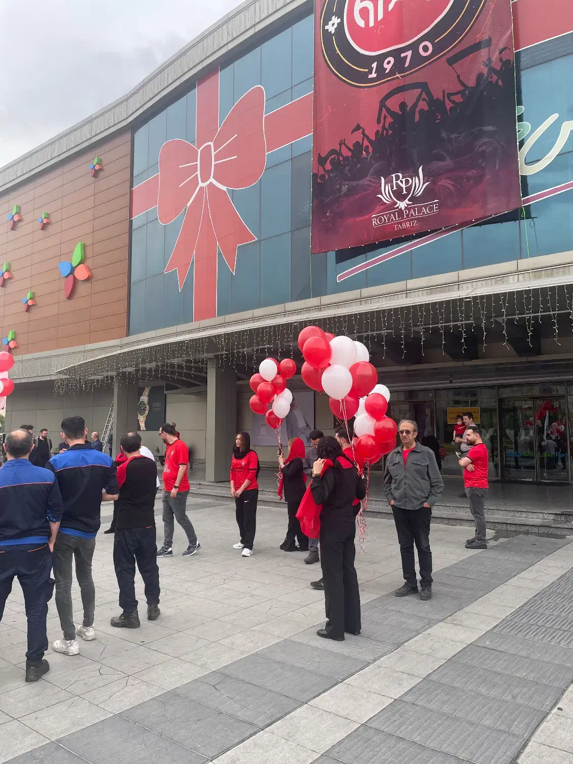 کار گر رستوران|استخدام خدمات فروشگاه و رستوران|تبریز, |دیوار