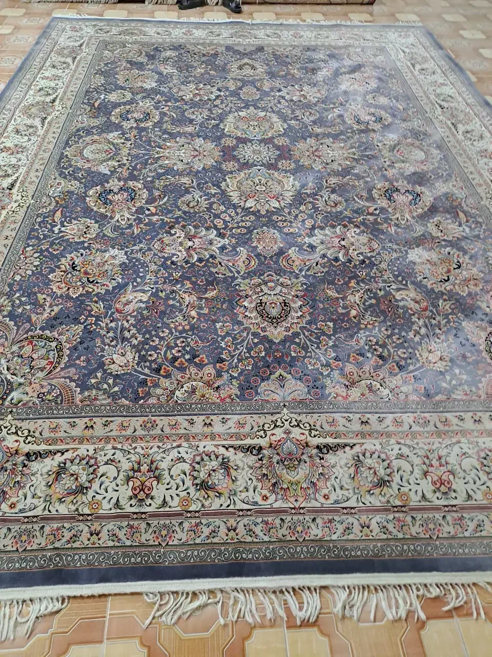 فرش ماشینی درحد نو|فرش|قائن, |دیوار