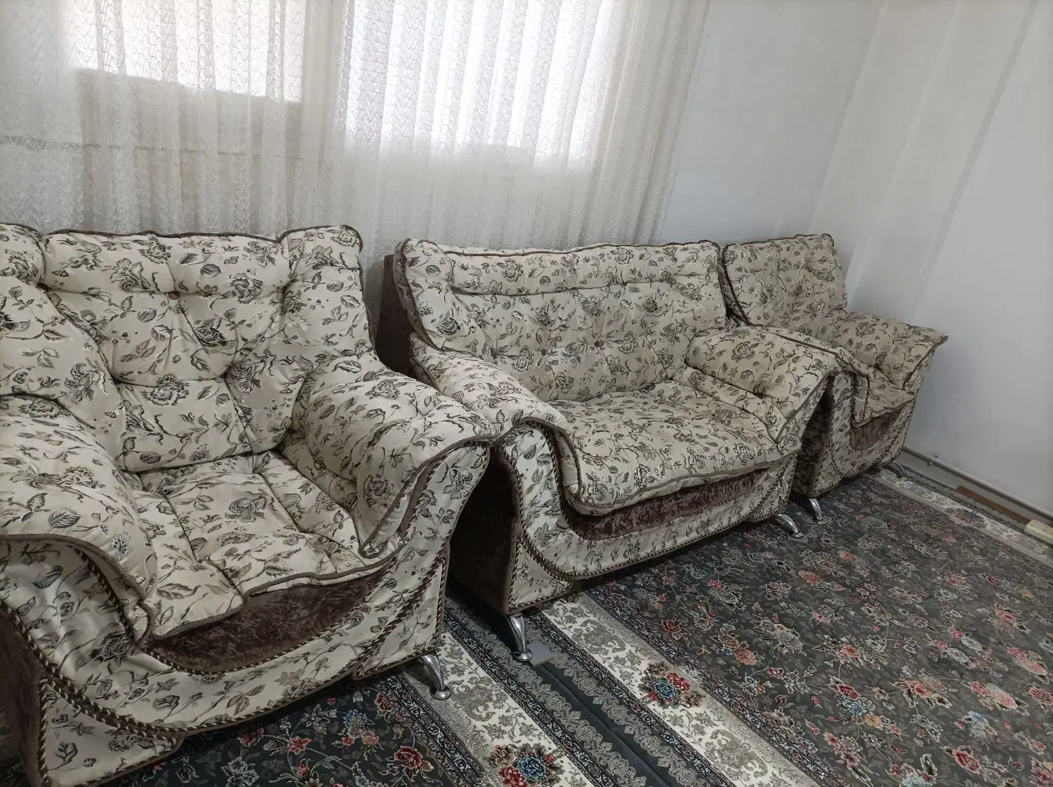 مبل هفت نفره فروشی کاملا سالم|مبلمان خانگی و میز عسلی|صائین قلعه, |دیوار