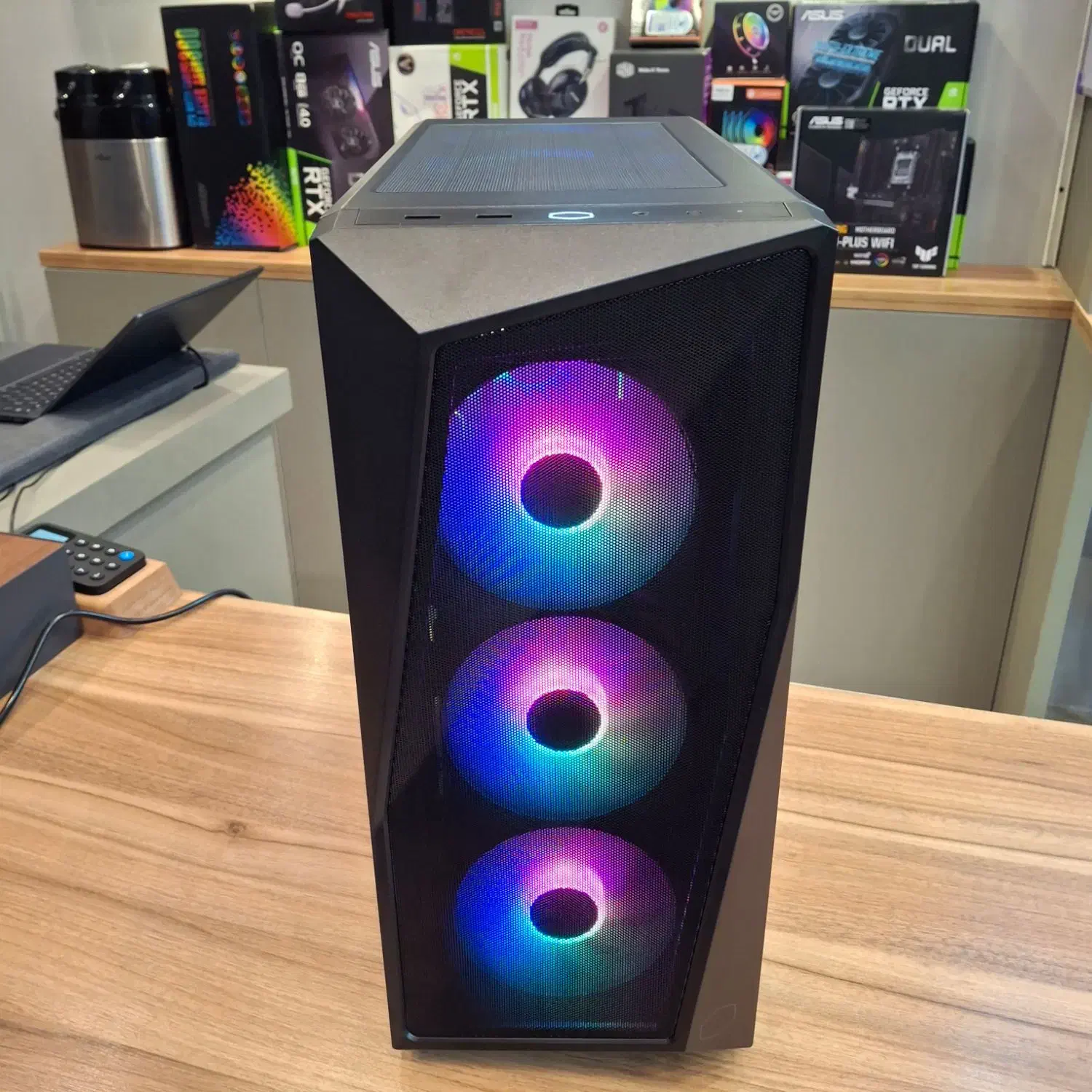 کیس پرو گیمینگ کولرمستر - نقد و اقساط|رایانه رومیزی|قم, آلوچو|دیوار