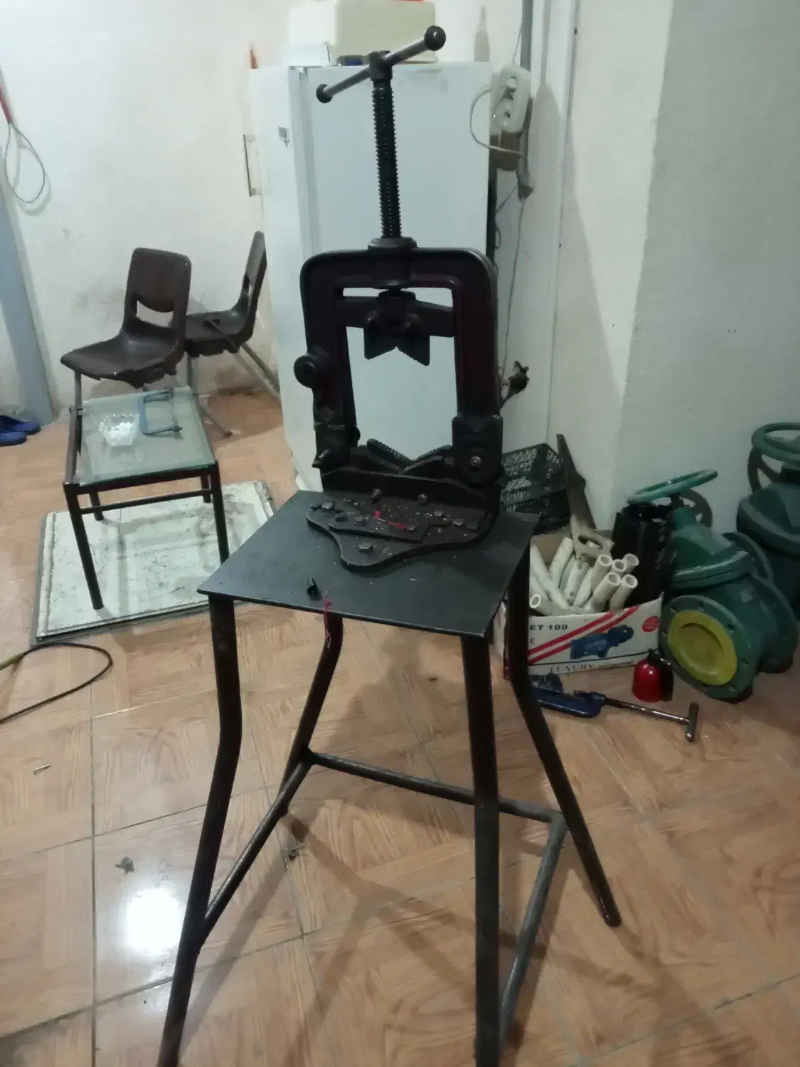 فروش یک عدد حدیده برقی و گیره|ابزارآلات|مهاباد (آذربایجان غربی), |دیوار