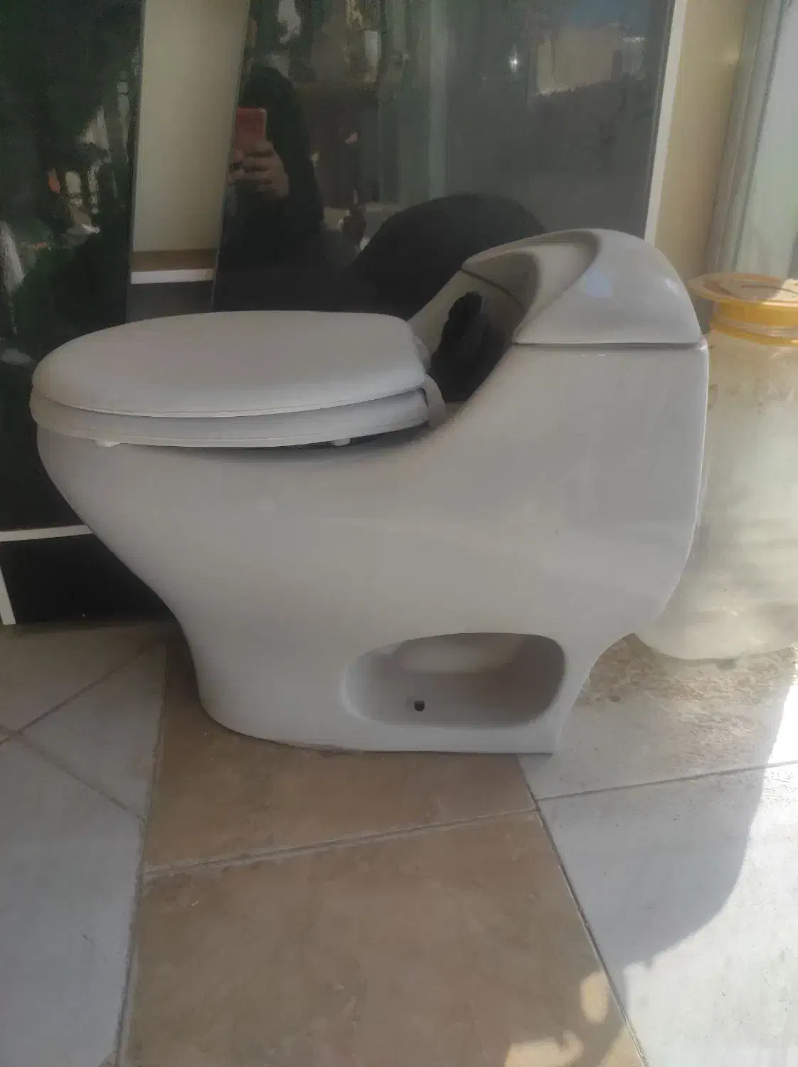 توالت فرنگی سالم|لوازم سرویس بهداشتی|الیگودرز, |دیوار