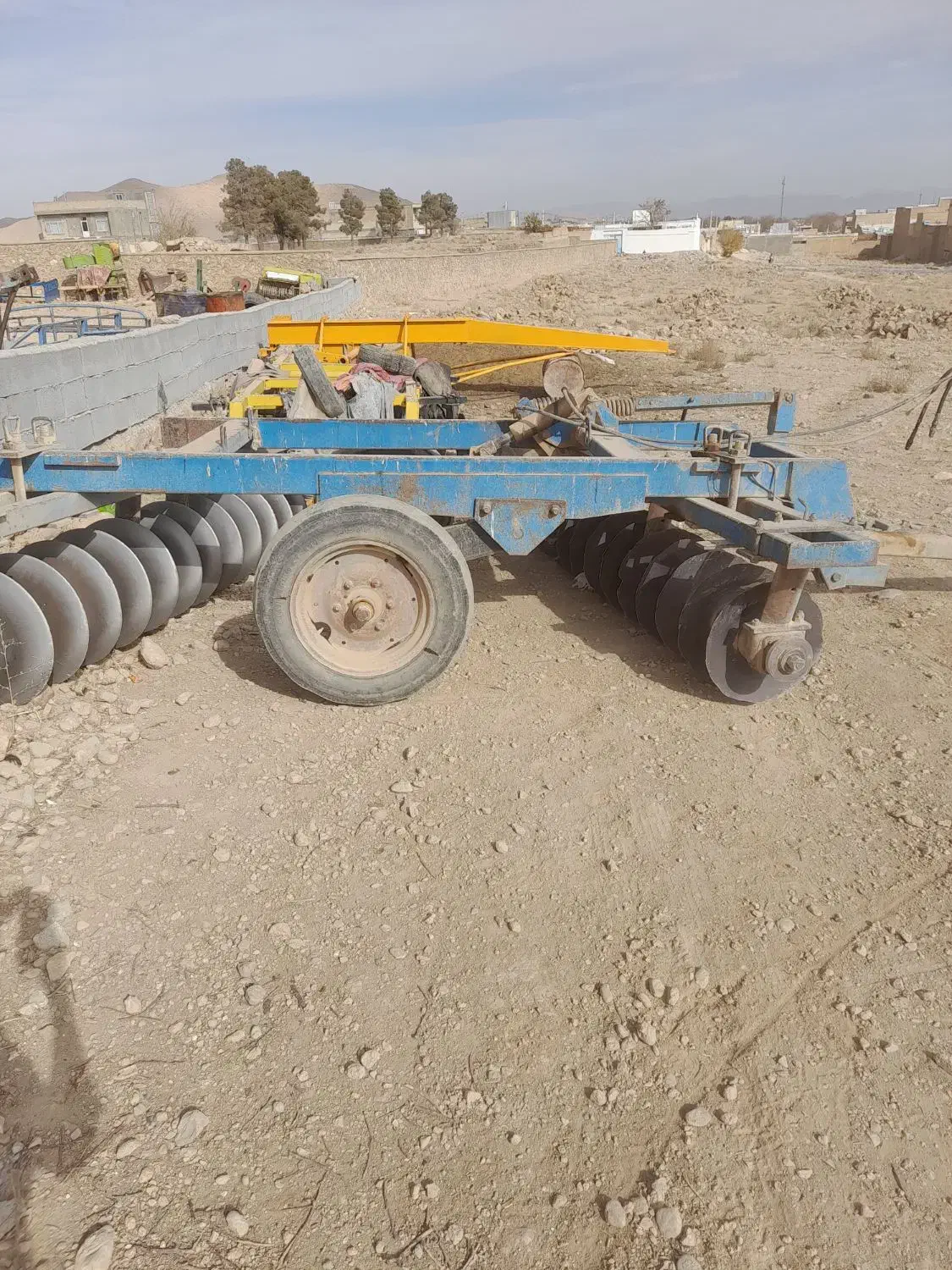 دیکس|قطعات یدکی و لوازم جانبی|اقلید, |دیوار