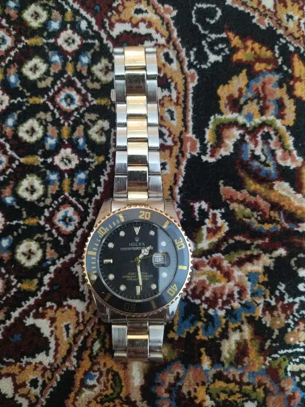 ساعت در حد نو|ساعت|گنبد کاووس, |دیوار