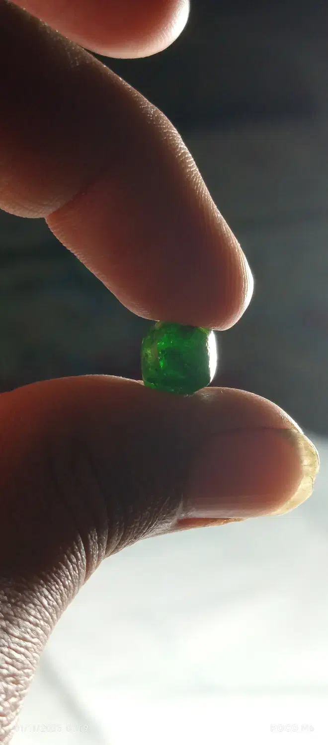 فروش 350 گرم راف گارنت دمانتوئید جواهری|جواهرات|کرمان, |دیوار